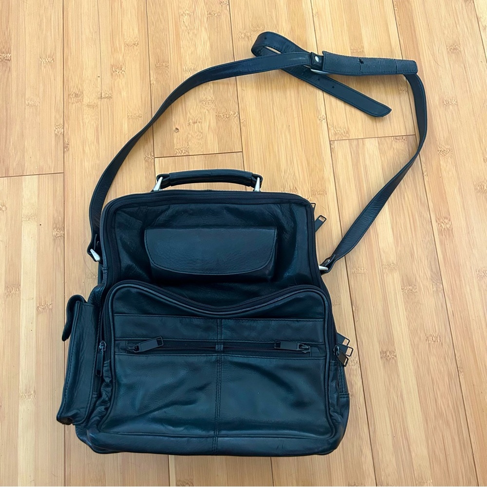 Wilson’s Leather Satchel Bag